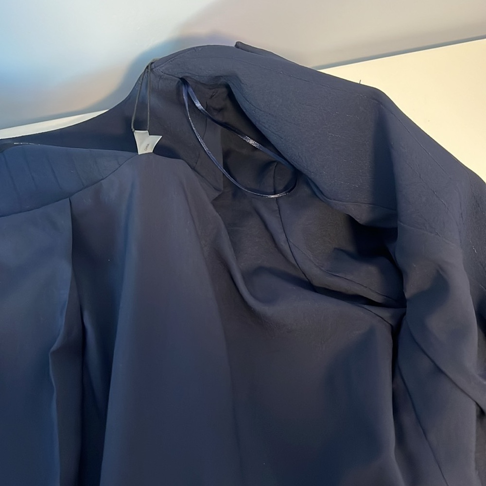 NWT Elie Tahari, navy single gold button blazer - Picture 9 of 12
